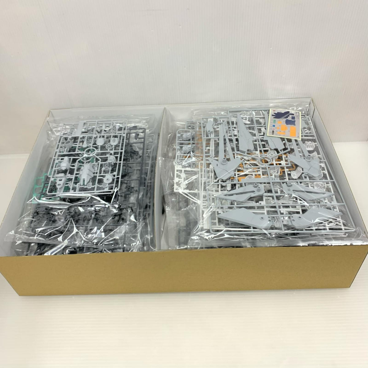 HG　アリュゼウス 機動戦士ガンダム バンダイ ガンプラ