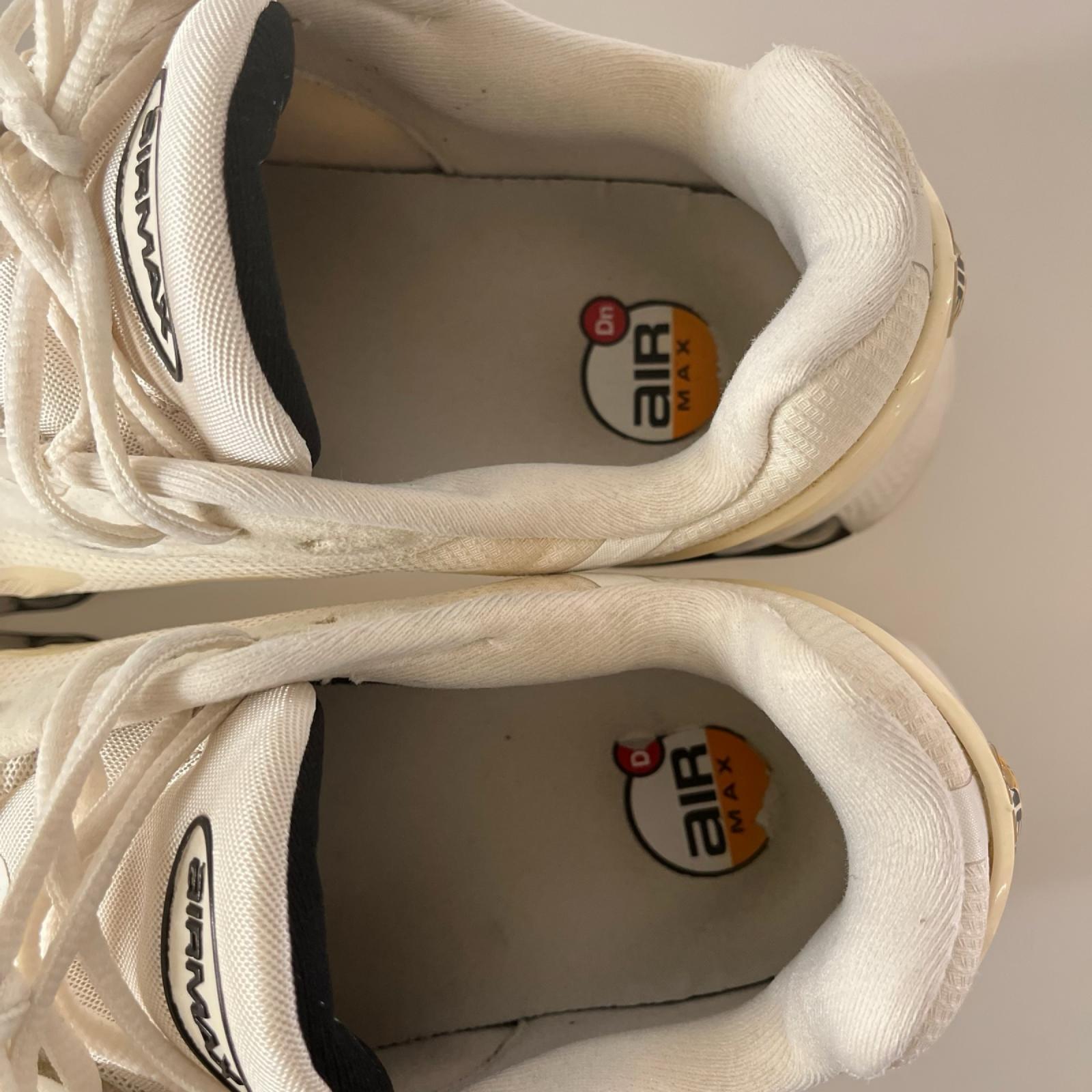 スニーカー AIR MAX DN8 白 (27.5) 27.5cm (US9 1/2 UK9 EU45) ホワイト