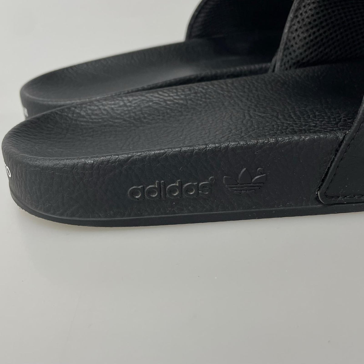 サンダル ADILETTE/ｻｲｽﾞ26.5cm 26.5cm (US8 1/2 UK8 EU43) ブラック