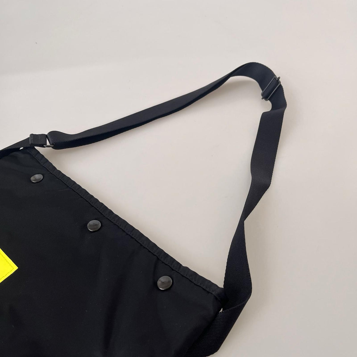 その他バッグ ×casely hayford　ｻｺｯｼｭ ブラック