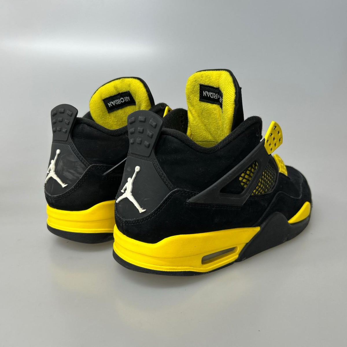 スニーカー Nike Air Jordan 4 Retro "Thunder"(2023) 26.5cm (US8 1/2 UK8 EU43) ブラック