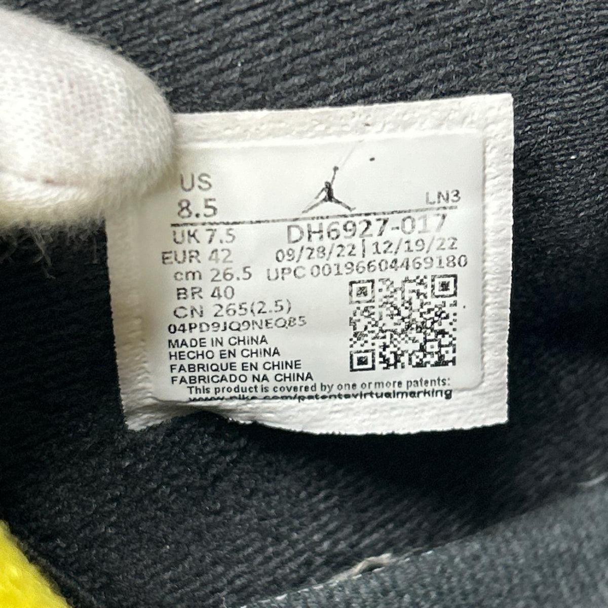 スニーカー Nike Air Jordan 4 Retro "Thunder"(2023) 26.5cm (US8 1/2 UK8 EU43) ブラック
