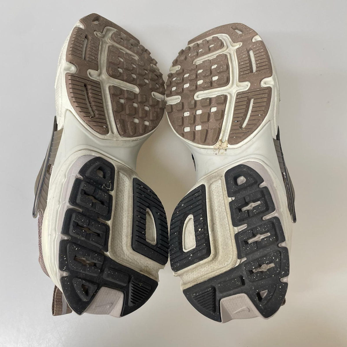 スニーカー v2k run BRW 23.0cm 23cm (US5 UK4 1/2 EU36) ブラウン