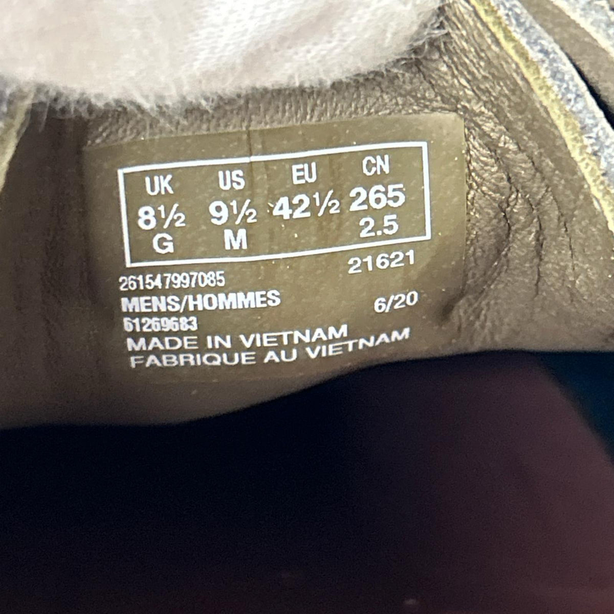 シューズ Wallabee GORE-TEX 27cm (US9 UK8 1/2 EU44) カーキ