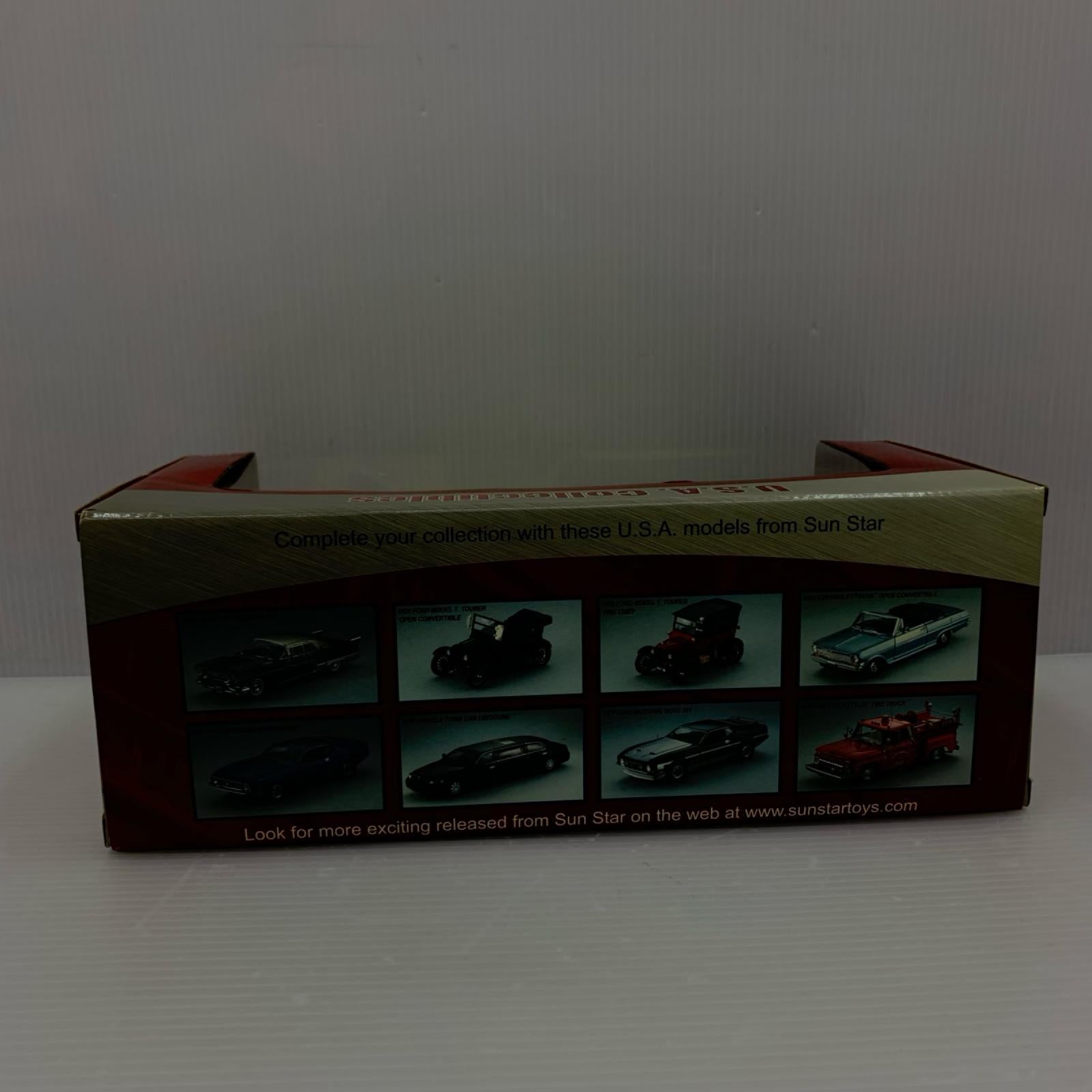 SUNSTAR　1/18　FORD　MUSTANG スケールカー