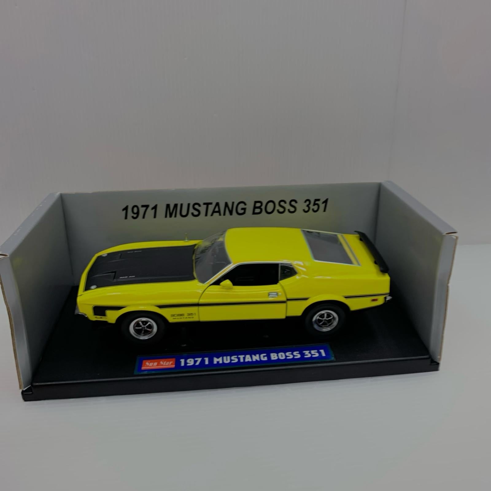 SUNSTAR　1/18　FORD　MUSTANG スケールカー