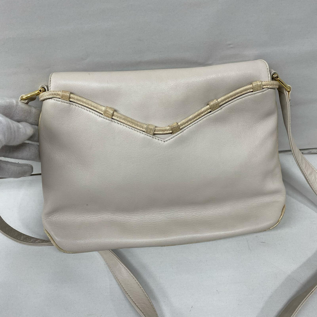 CELINE/ｼｮﾙﾀﾞｰﾊﾞｯｸﾞ/白