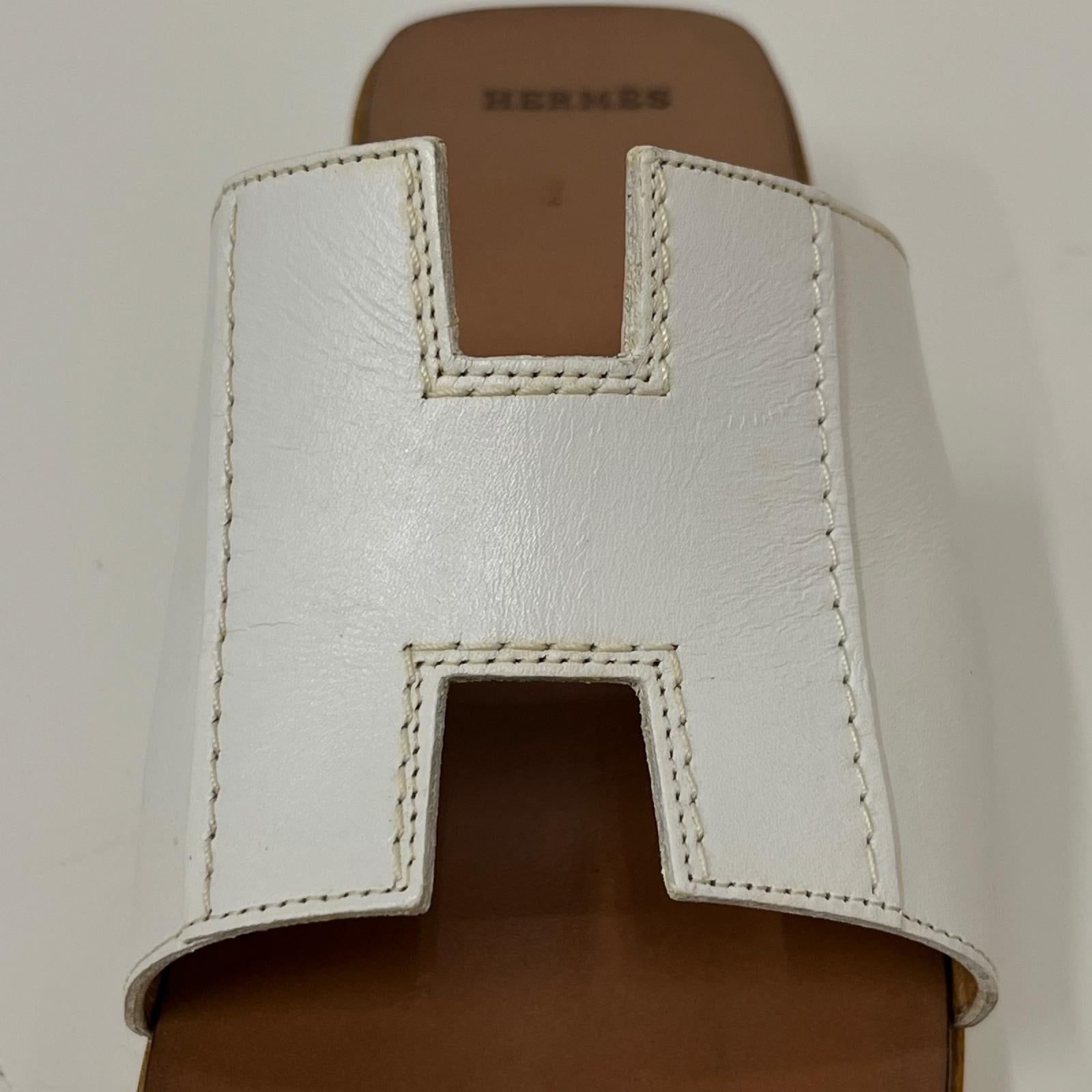 HERMES ｹﾌﾞﾗｰﾙ ｳｯﾄﾞｿｰﾙｻﾝﾀﾞﾙ