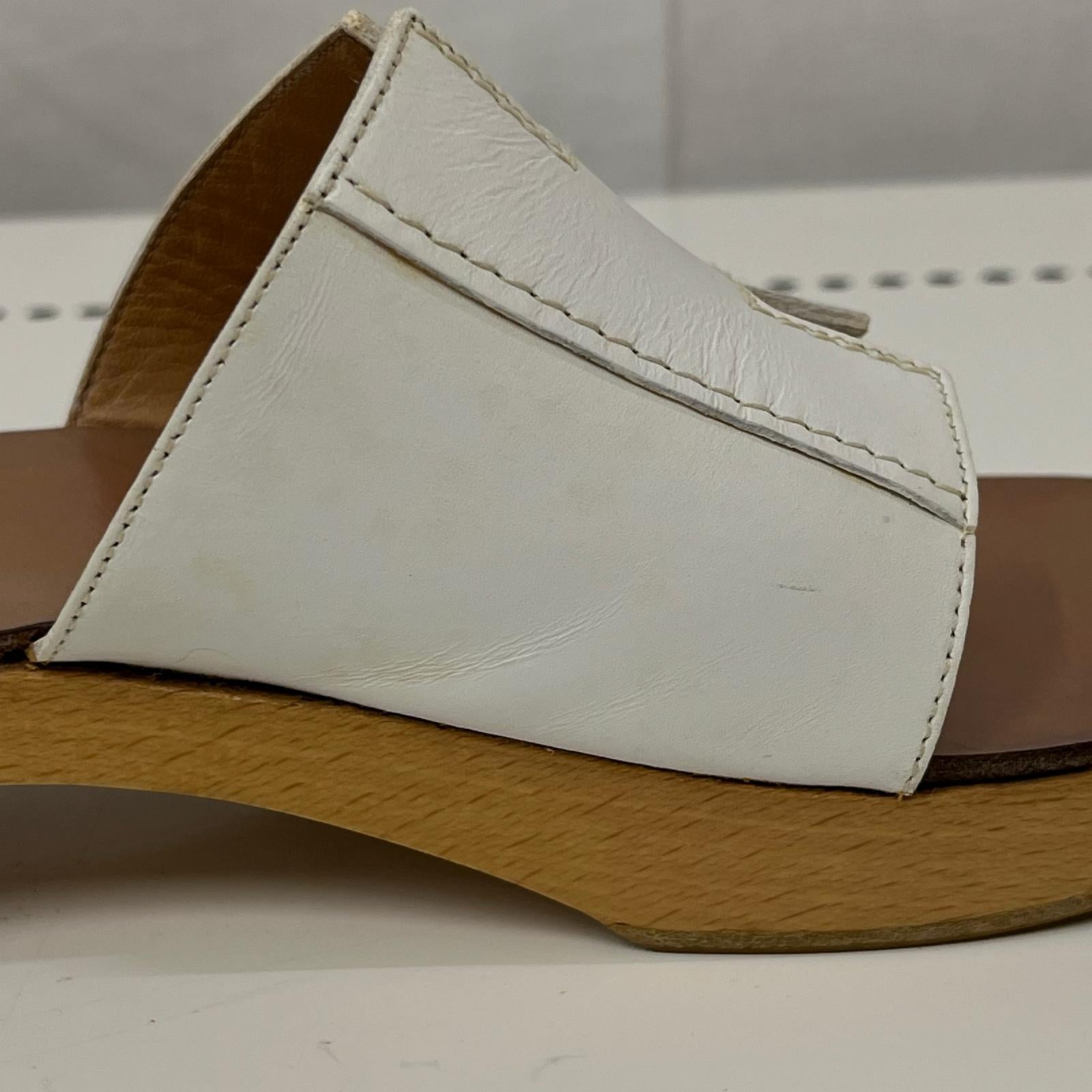 HERMES ｹﾌﾞﾗｰﾙ ｳｯﾄﾞｿｰﾙｻﾝﾀﾞﾙ