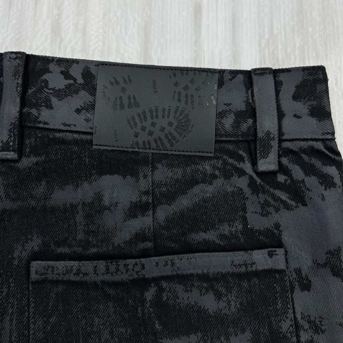 デニムパンツ goar.archive ｺｰﾃｨﾝｸﾞ加工 ﾀﾞﾌﾞﾙﾆｰ 黒(W34) L ブラック