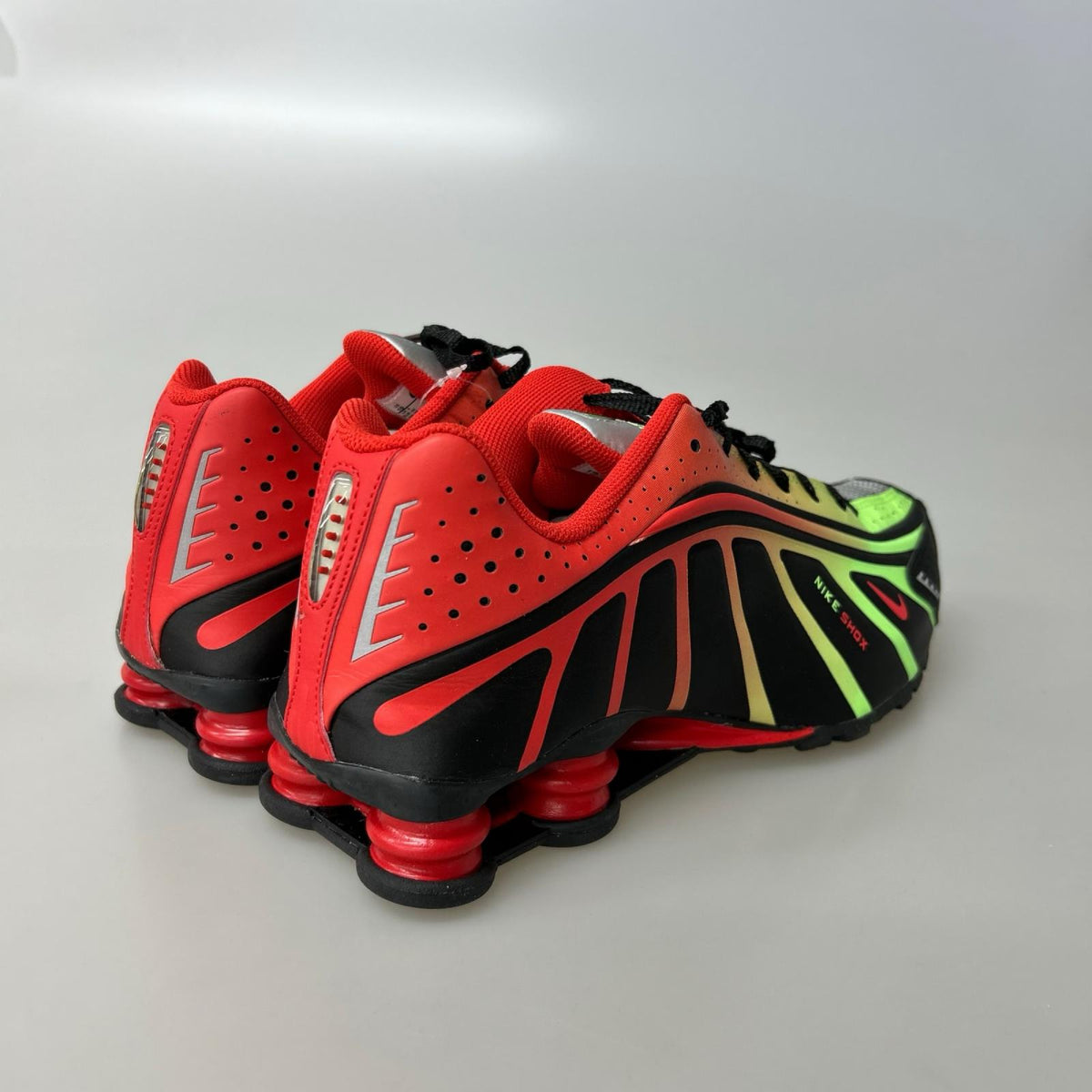 スニーカー SHOX R4 NEYMAR JR. BV1387-001 28cm (US10 UK9 1/2 EU46)