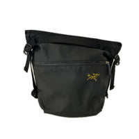 ショルダーバッグ ARRO 8 SHOULDER BAG ﾌﾞﾗｯｸ ブラック