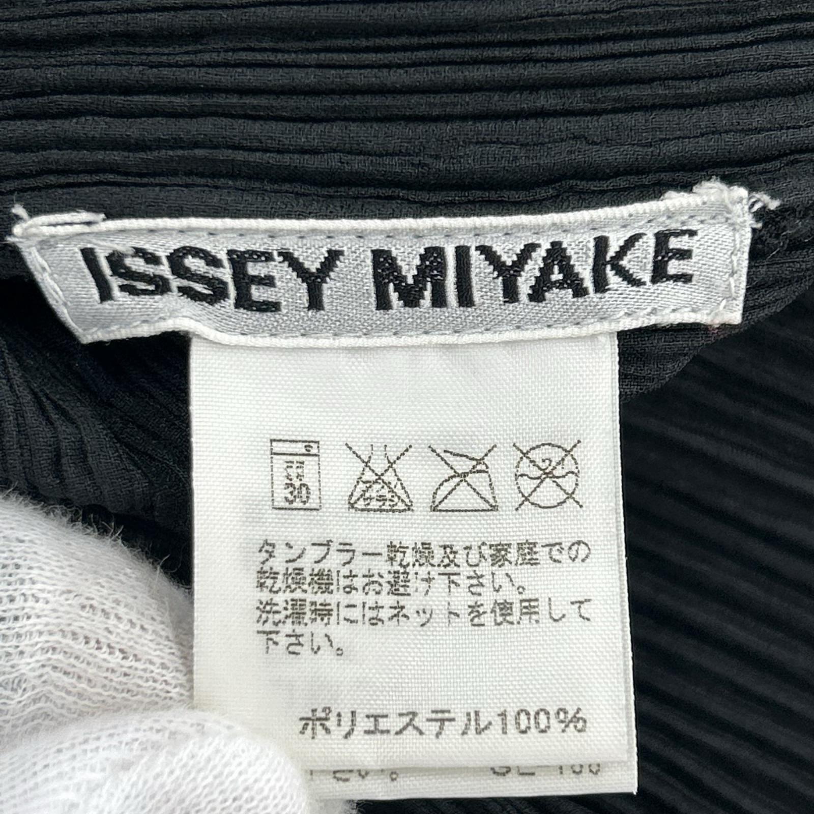 ジャケット ISSEY MIYAKE IM04FD616 ﾌﾟﾘｰﾂｼﾞｬｹｯﾄ 2 ブラック