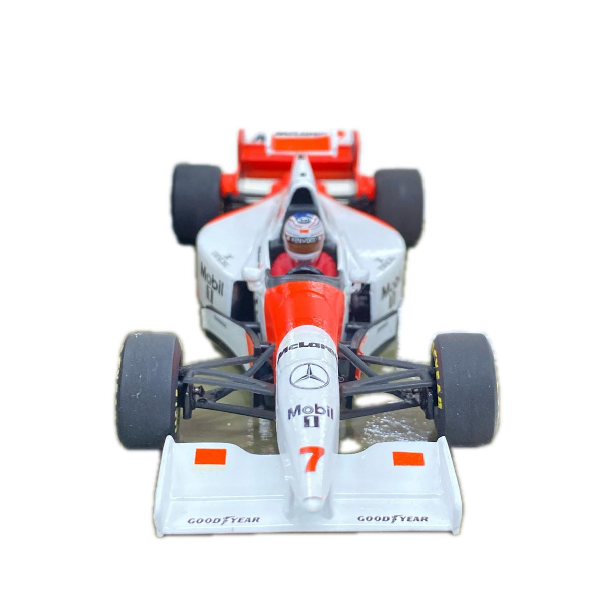 McLAREN MP 4/10 MERCEDES スケールカー