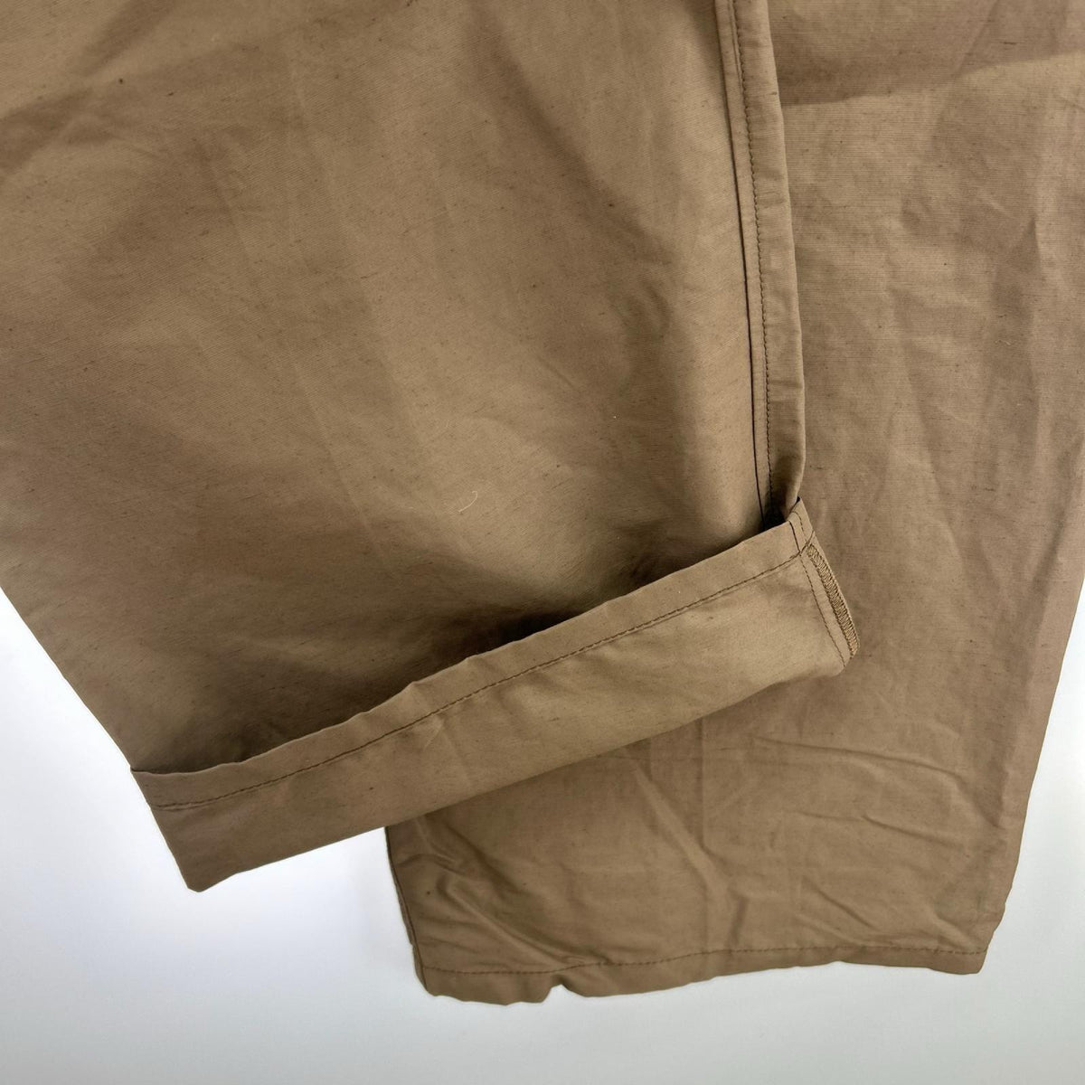 パンツ BELTED EASY PANTS ブラウン