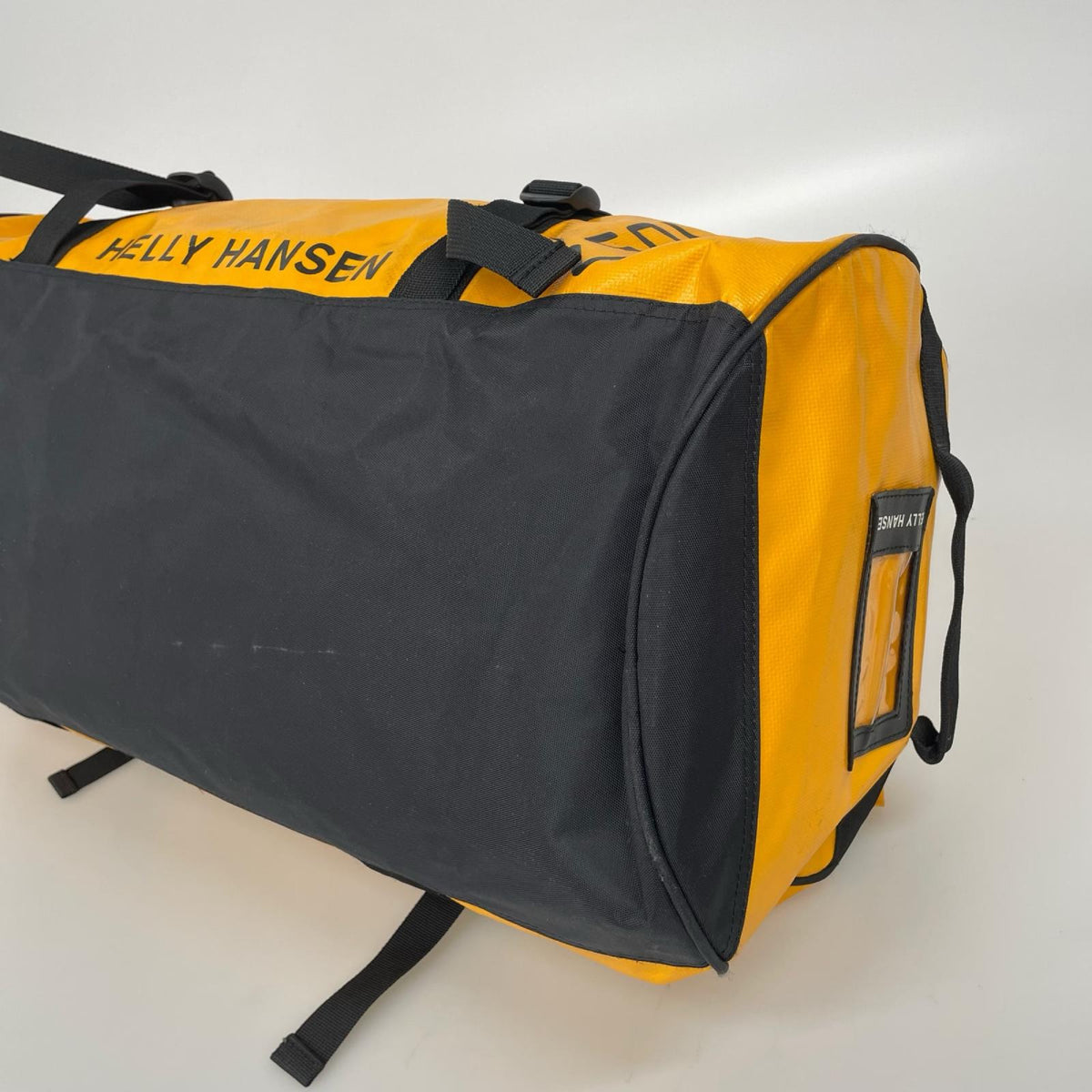 リュック・デイパック DUFFEL BAG 50L 黄 イエロー