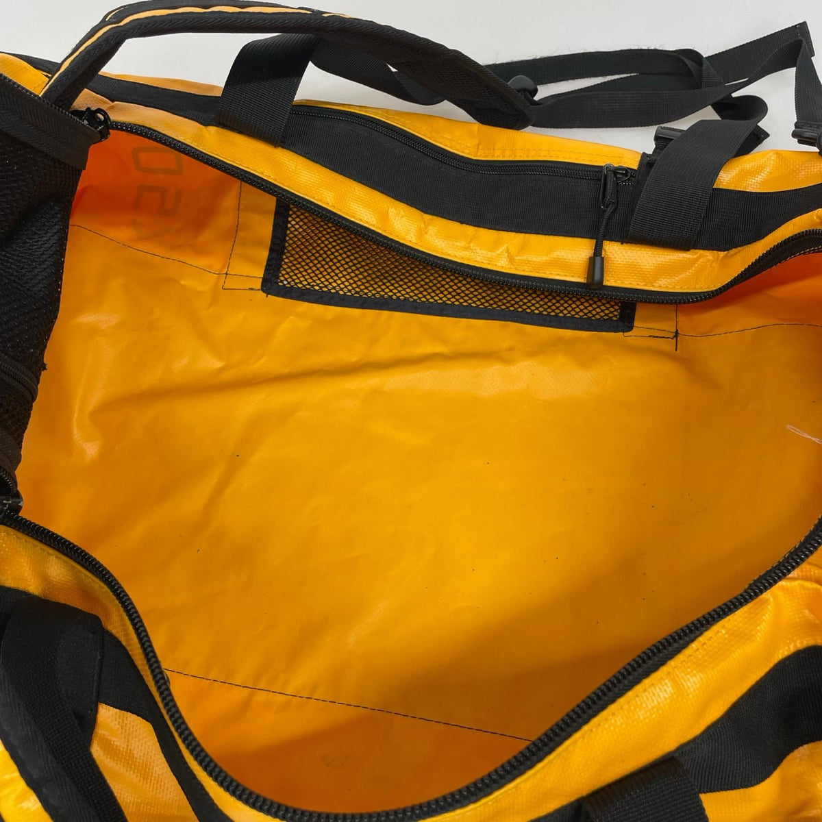 リュック・デイパック DUFFEL BAG 50L 黄 イエロー