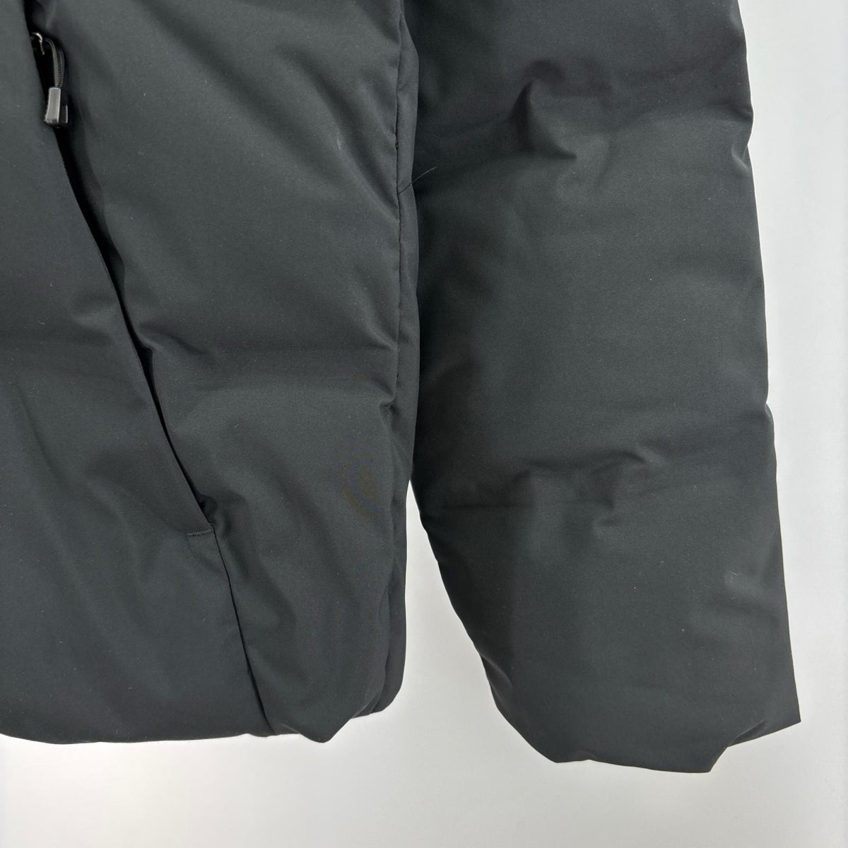 ダウンジャケット Jackson Glacier Jacket 黒 M M ブラック