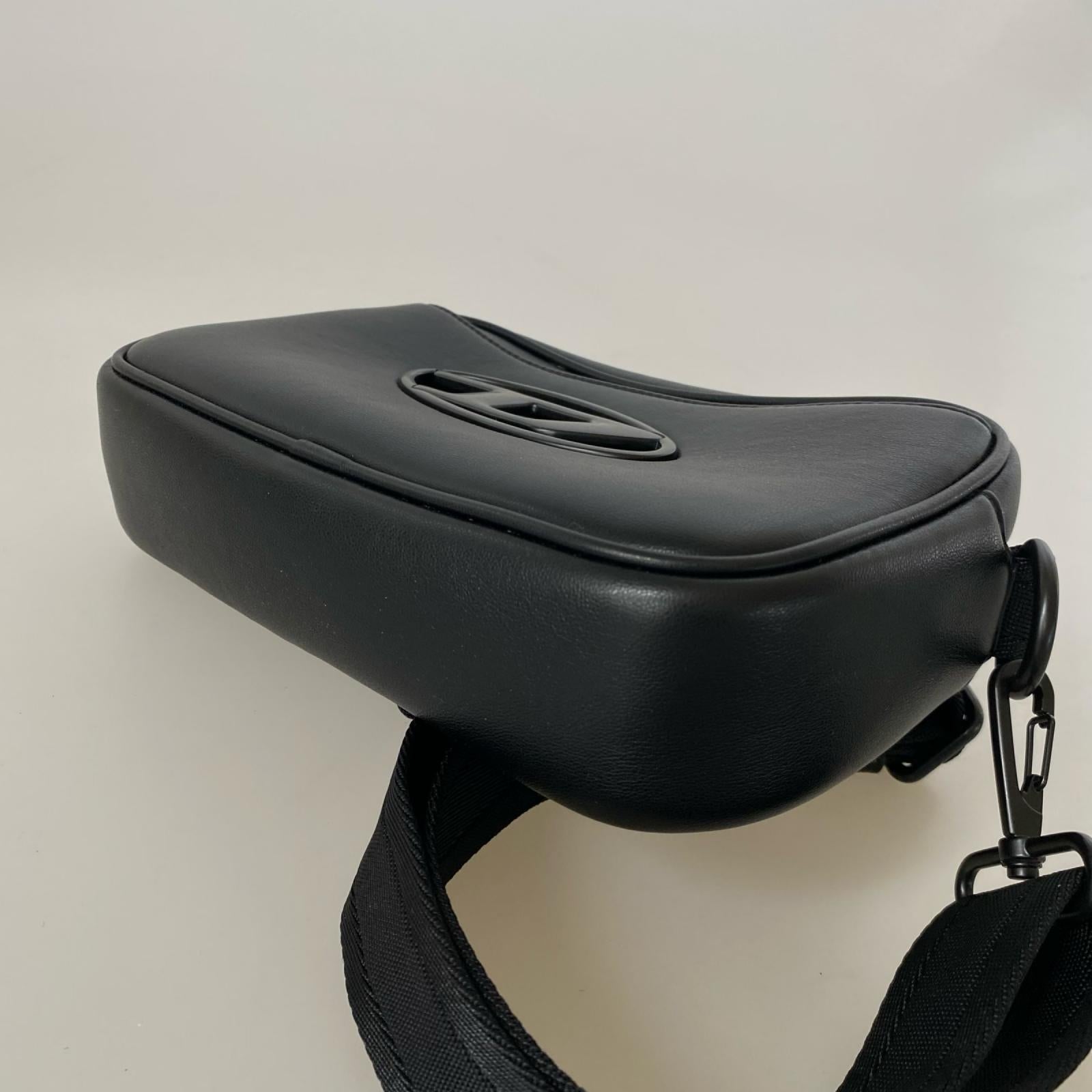 ショルダーバッグ HOLI-D CAMERA BAG ブラック