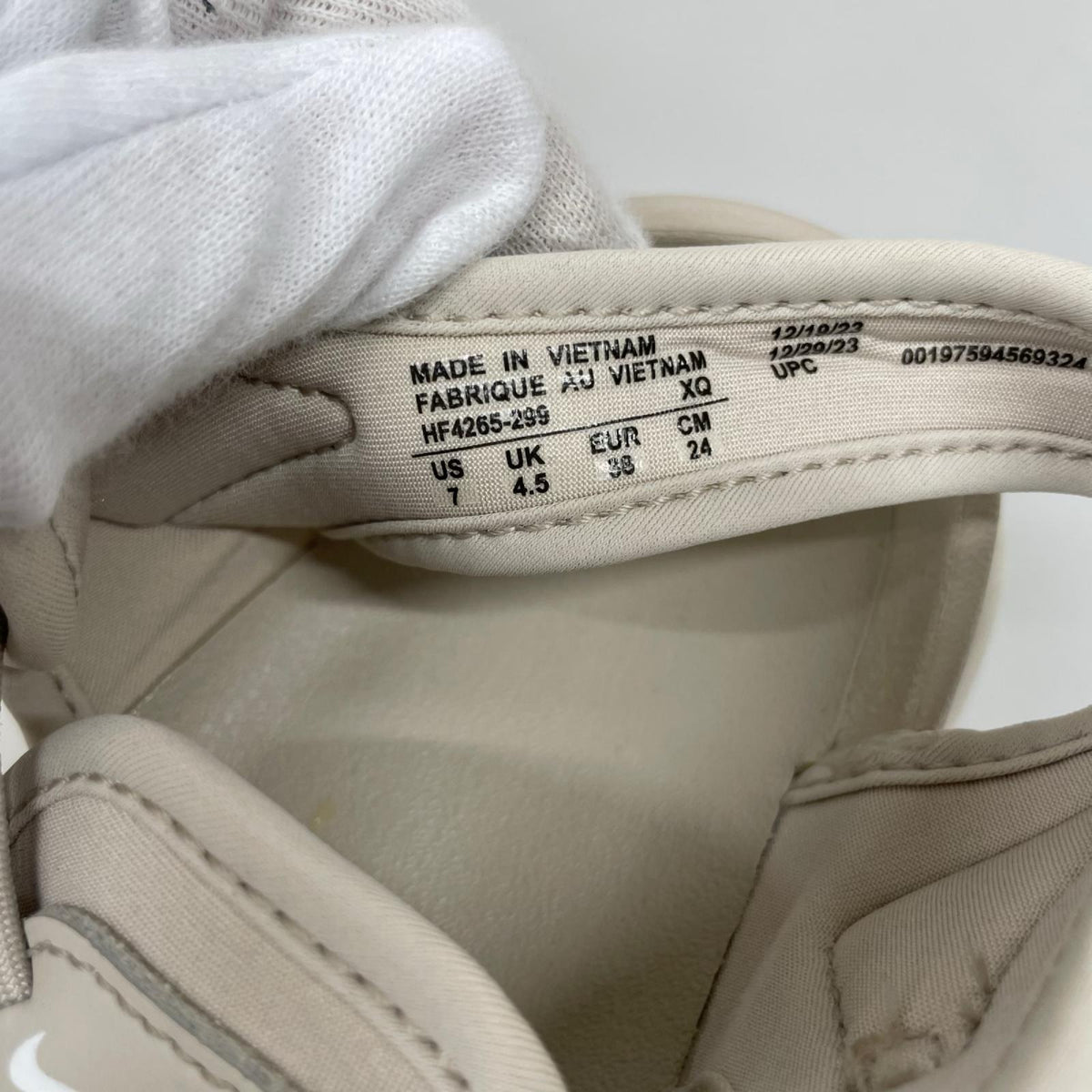 その他靴 WMNS AIR MAX KOKO SANDAL（24.0） 24cm (US6 UK5 1/2 EU38) ベージュ