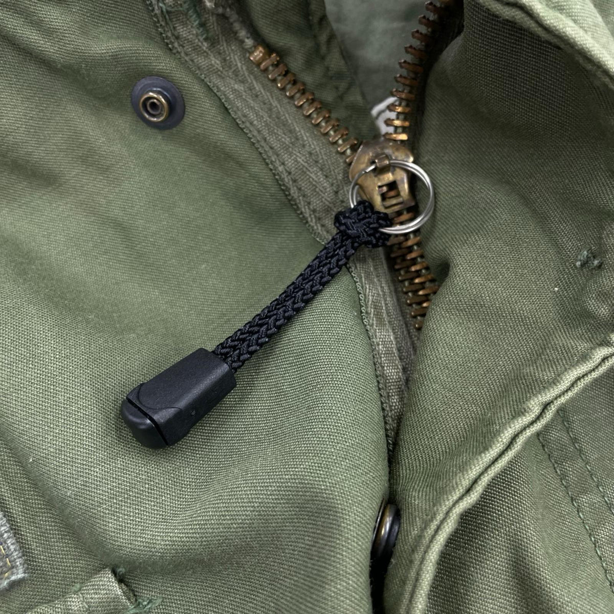 ミリタリージャケット M-65 ﾌｨｰﾙﾄﾞｼﾞｬｹｯﾄ カーキ
