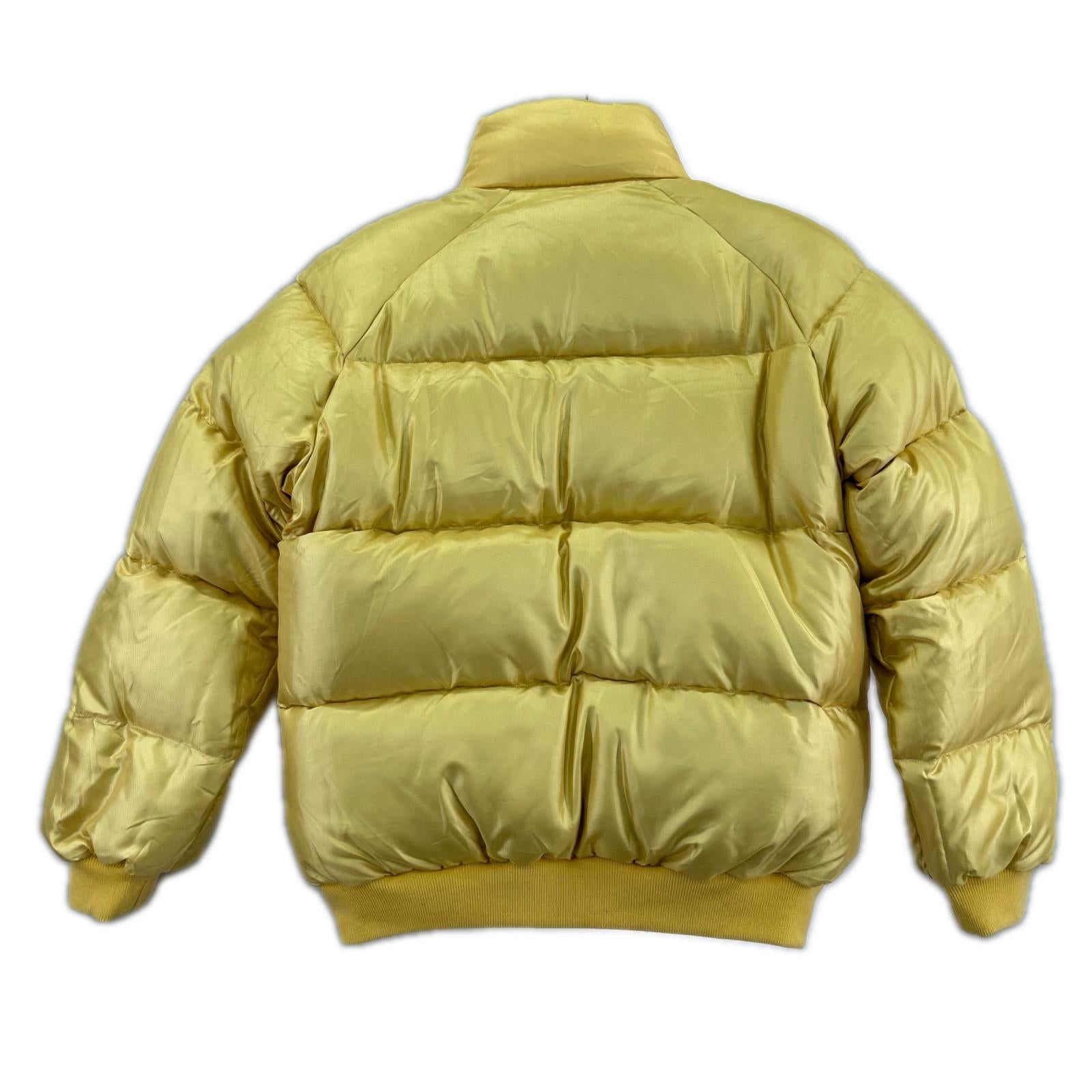 ダウンジャケット MONCLER ｱｼｯｸｽ社 ﾀﾞｳﾝｼﾞｬｹｯﾄ 黄 (-)