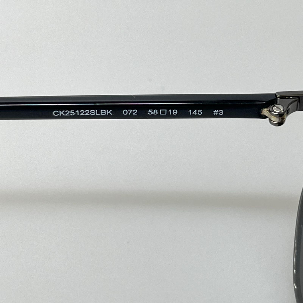 その他アクセサリー ｻﾝｸﾞﾗｽ CK25122SLBK ブラック