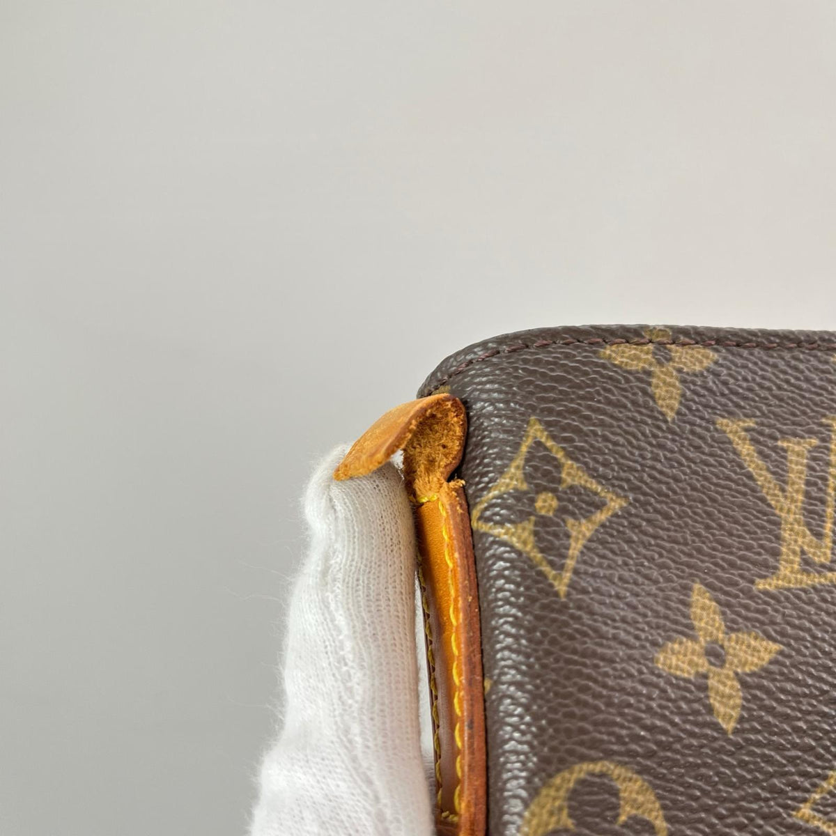 LV/M51240/ﾓﾉｸﾞﾗﾑ/ﾄﾛﾀｰ