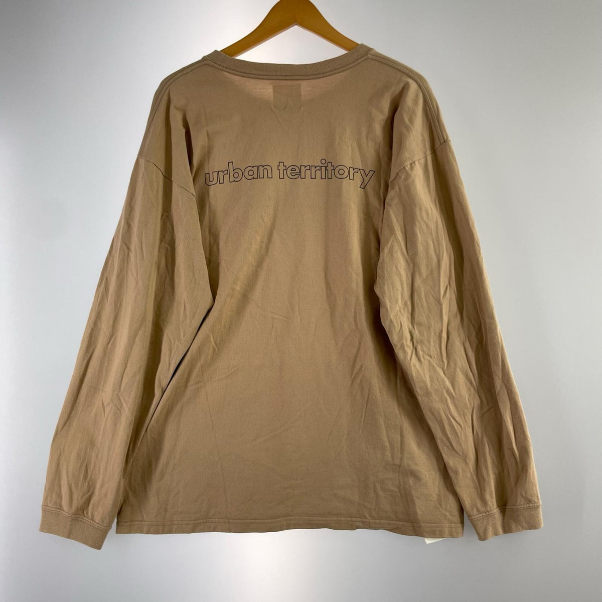 長袖Ｔシャツ WTVUA URBAN TERRITORY BEG (03) ベージュ