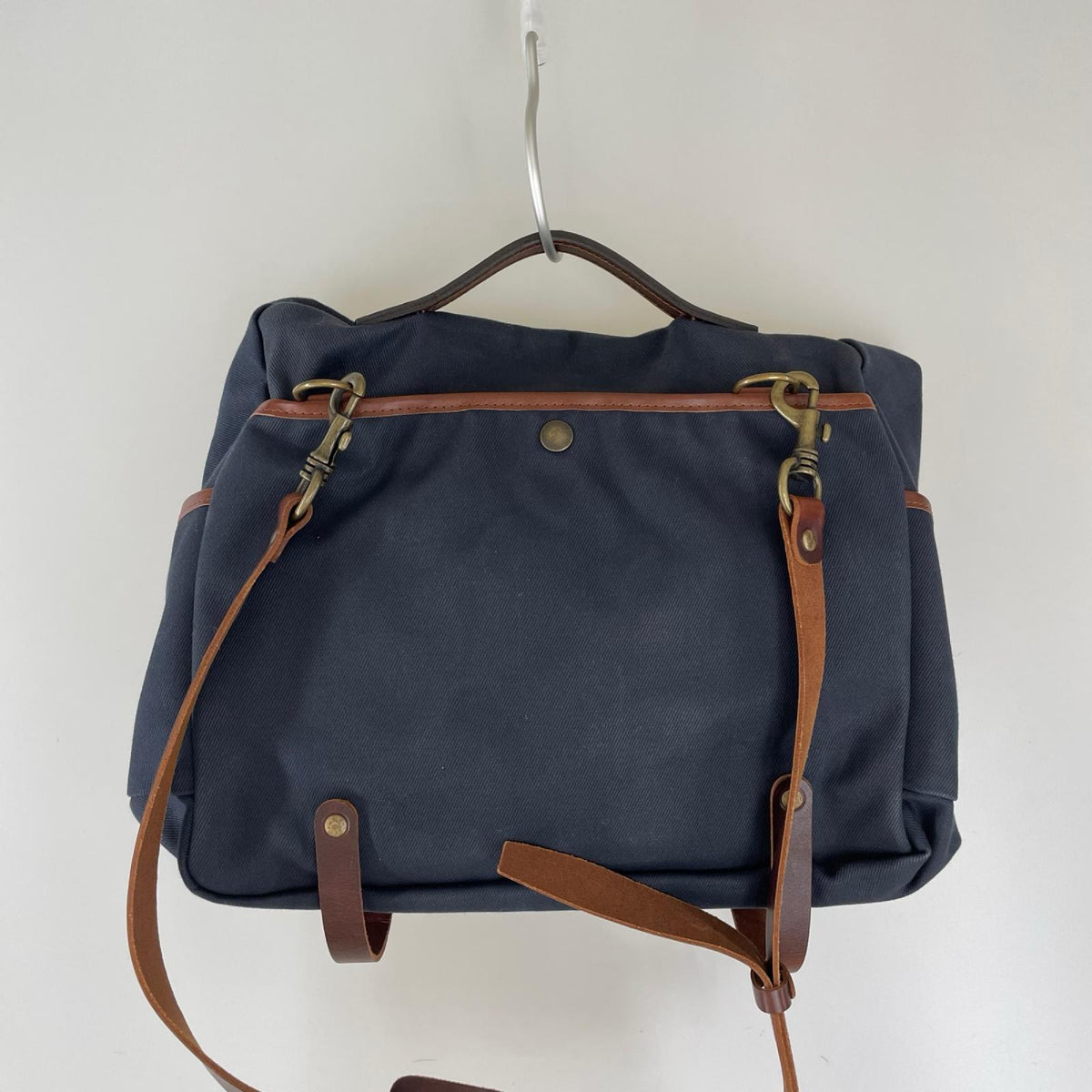 ショルダーバッグ bleu de chauffe ﾚｻﾞｰｷｬﾝﾊﾞｽﾊﾞｯｸﾞ ﾈｲﾋﾞｰ ネイビー