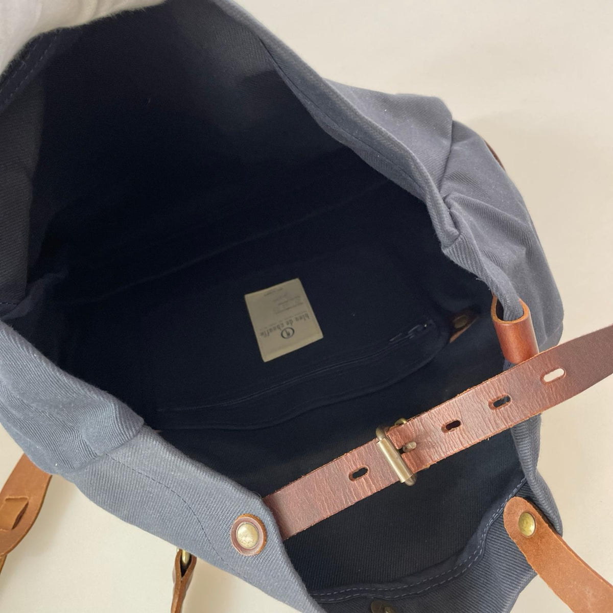 ショルダーバッグ bleu de chauffe ﾚｻﾞｰｷｬﾝﾊﾞｽﾊﾞｯｸﾞ ﾈｲﾋﾞｰ ネイビー