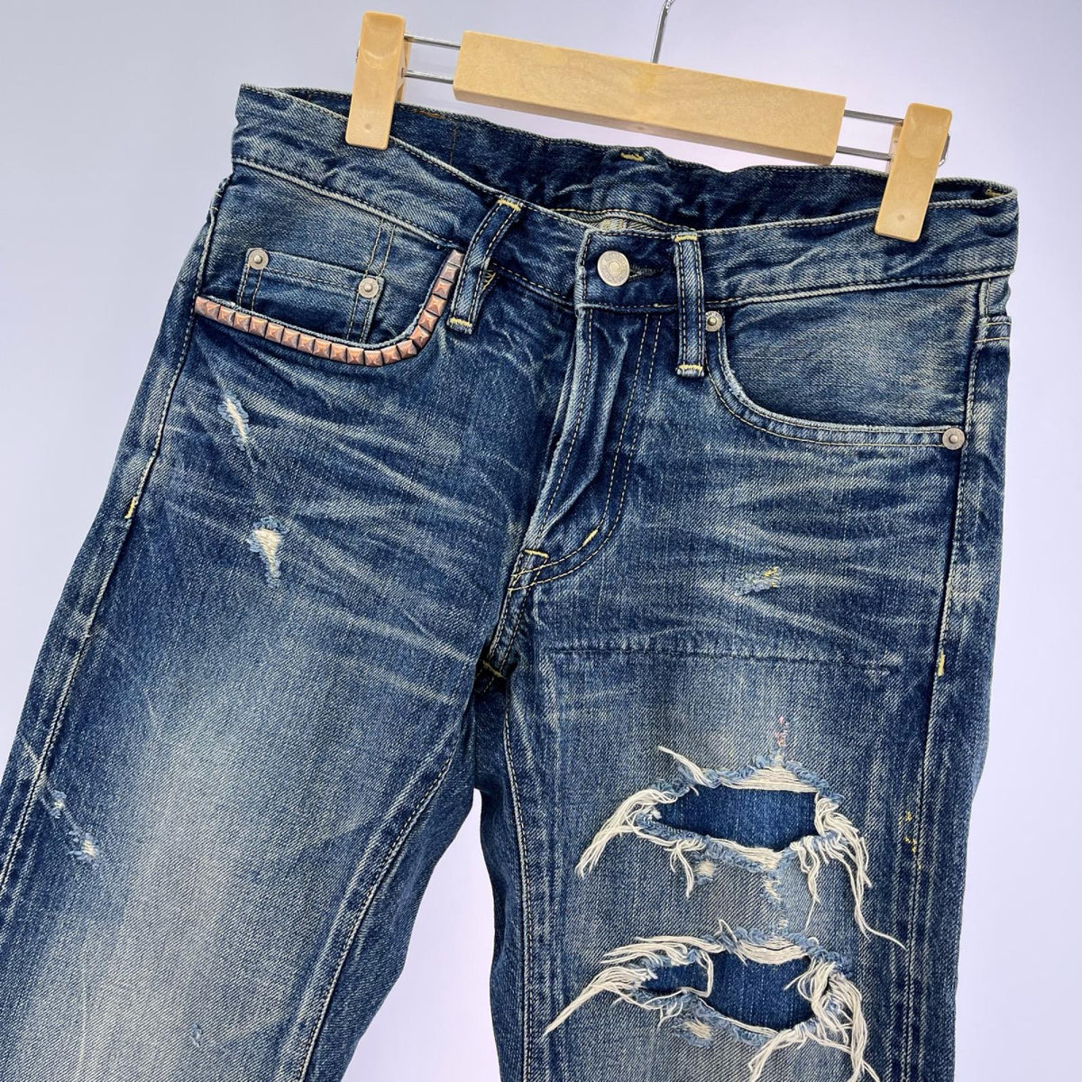 デニムパンツ ｽﾀｯｽﾞ ｽﾘﾑ 赤耳 ﾊﾟｯﾁﾜｰｸ W29 28 ブルー