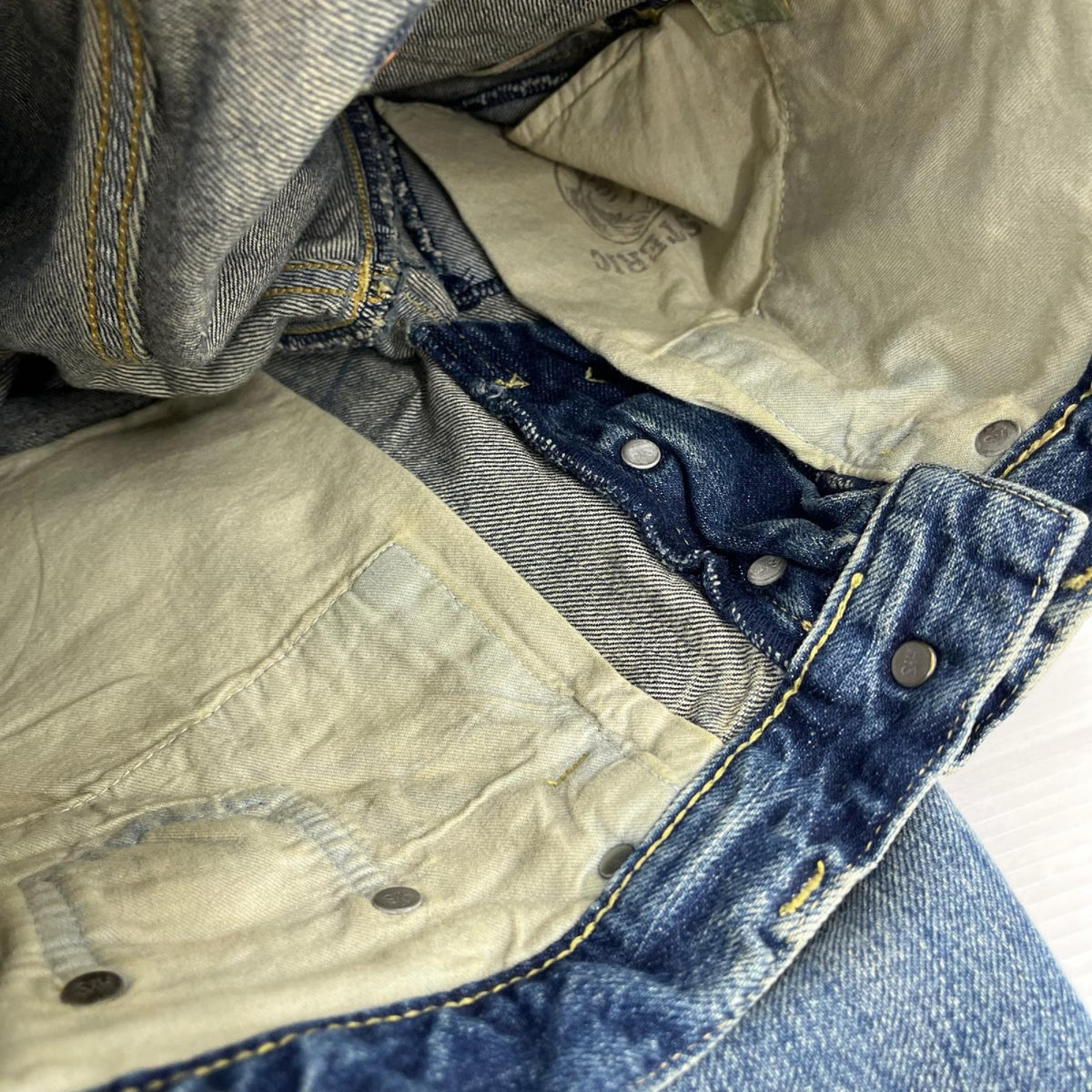 デニムパンツ ｽﾀｯｽﾞ ｽﾘﾑ 赤耳 ﾊﾟｯﾁﾜｰｸ W29 28 ブルー