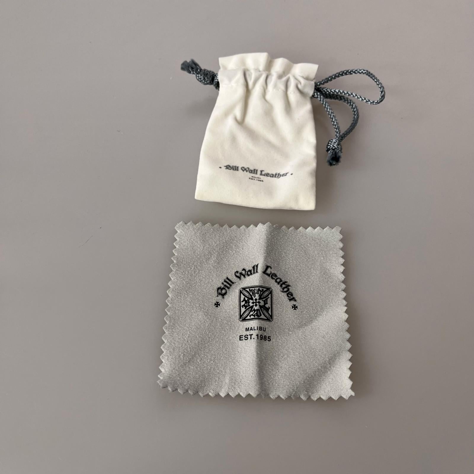 その他アクセサリー ツイストフープピアス シルバー