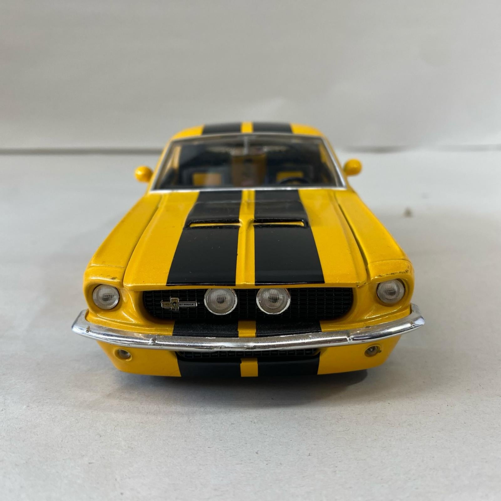 Jada Toys 1967シェルビーGT-500 KRダブシティ1/24 スケールカー