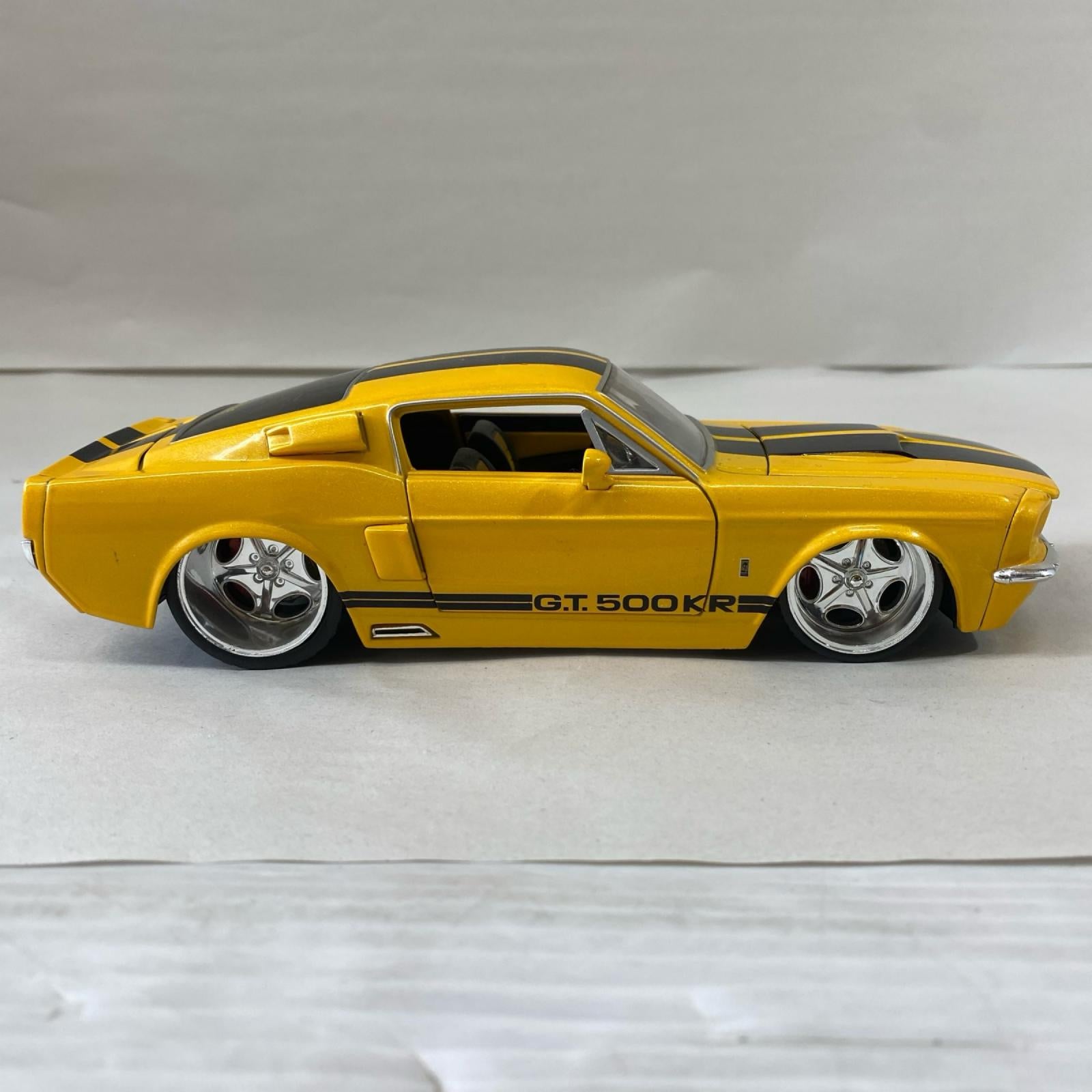 Jada Toys 1967シェルビーGT-500 KRダブシティ1/24 スケールカー