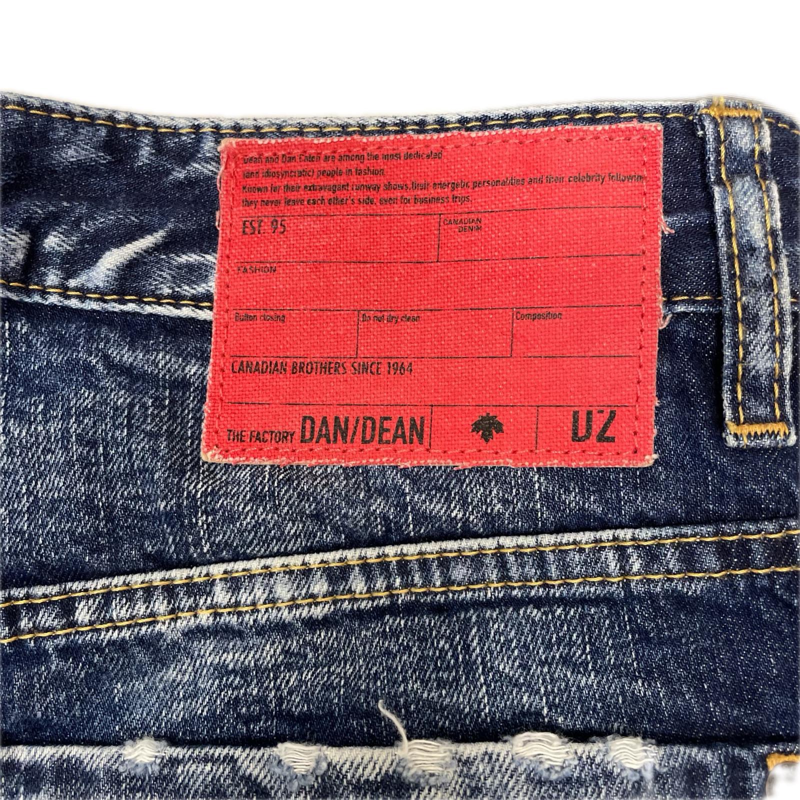 デニムパンツ DSQUARED2 ブリーチ加工デニムパンツ　S71LB0894 46 ブルー