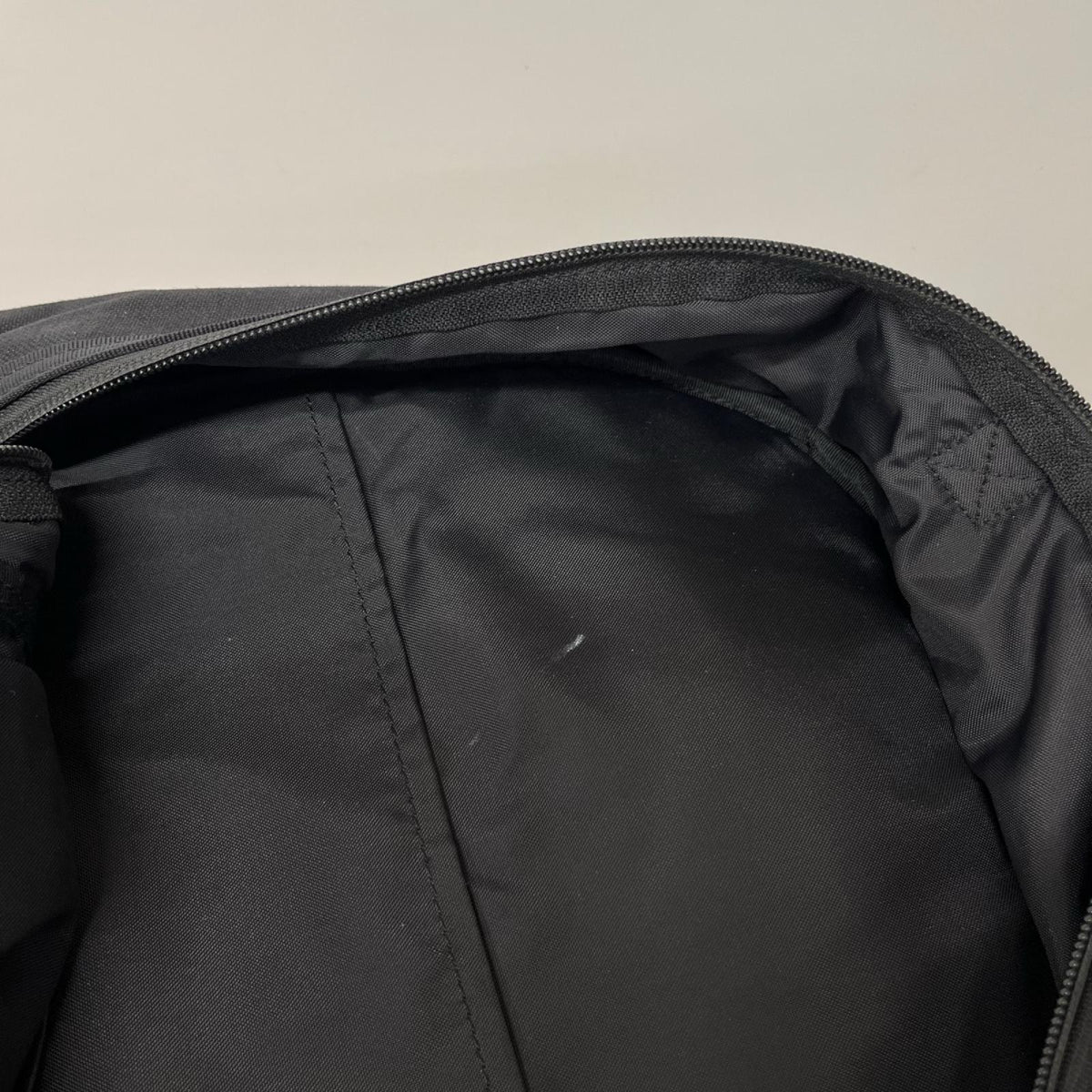 リュック・デイパック MUATSU NEWTON Daypack 黒 ブラック