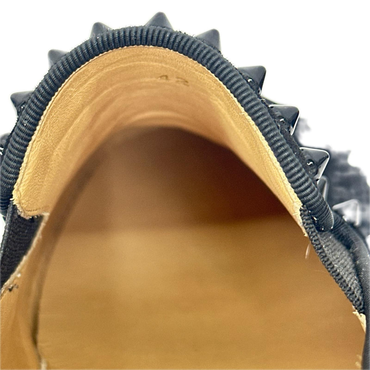 C.Louboutin ｽﾀｯｽﾞ ﾛｰﾗｰﾎﾞｰﾄ ｽﾘｯﾎﾟﾝ 黒 42