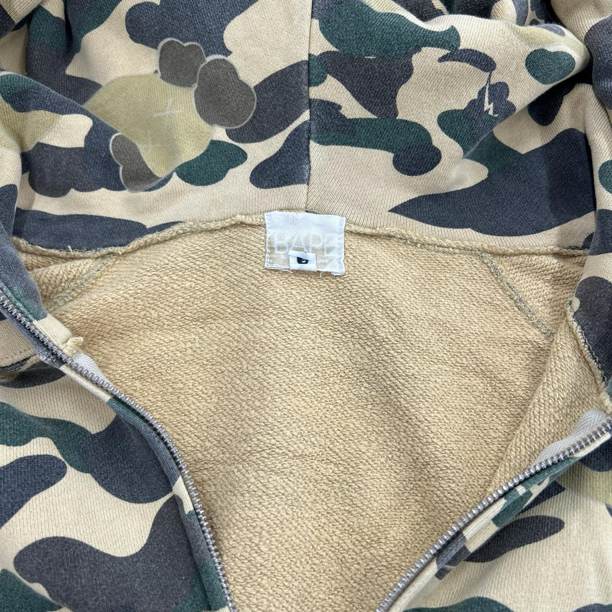 パーカー ×KAWS YELLOW CAMO FULL ZIP HOODIE M