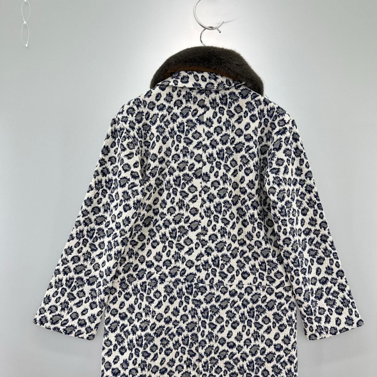 ジャケット ﾚｵﾊﾟｰﾄﾞ ﾛﾝｸﾞｼﾞｬｹｯﾄ 青 ネイビー
