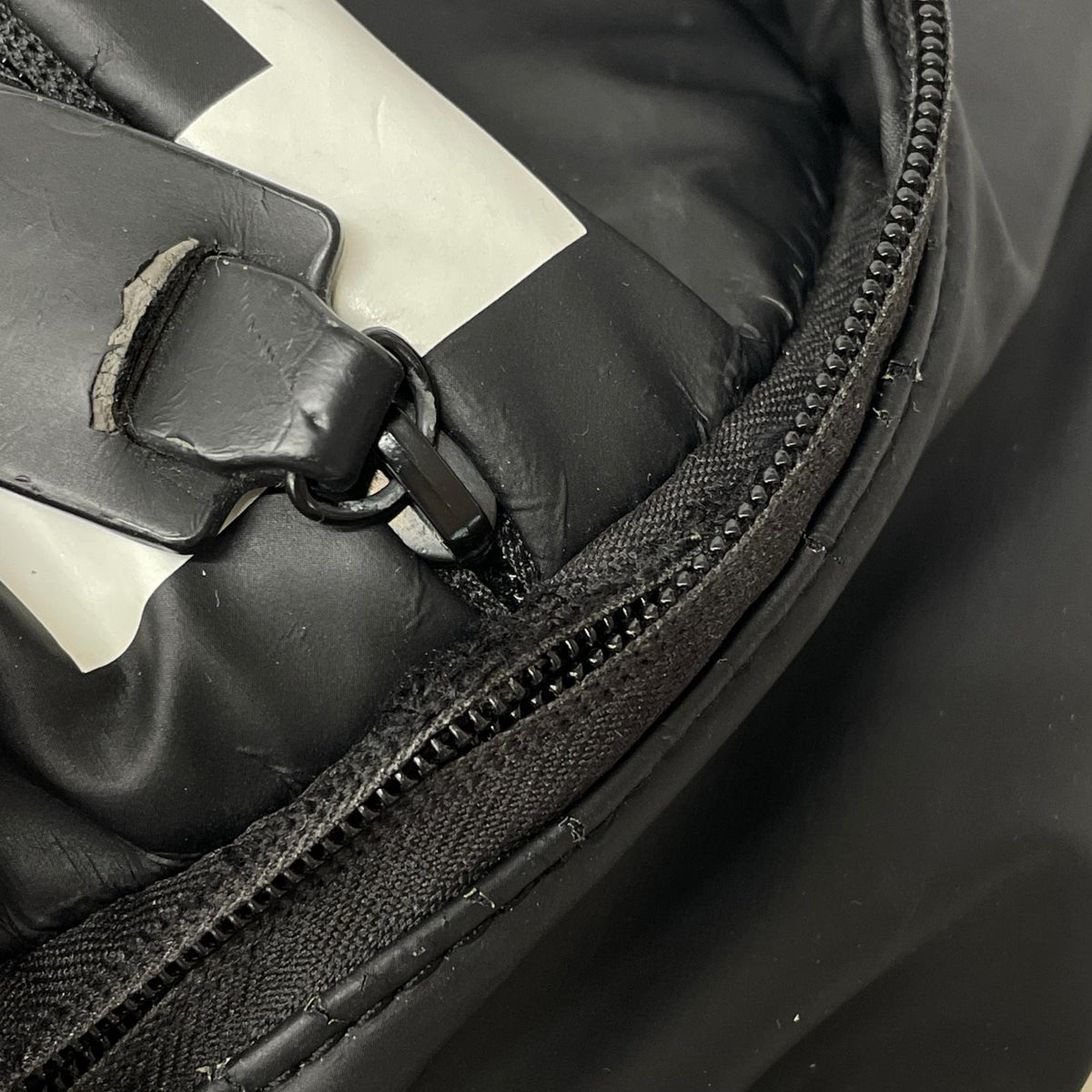 リュック・デイパック DIESEL リュックサック・バックパック ブラック