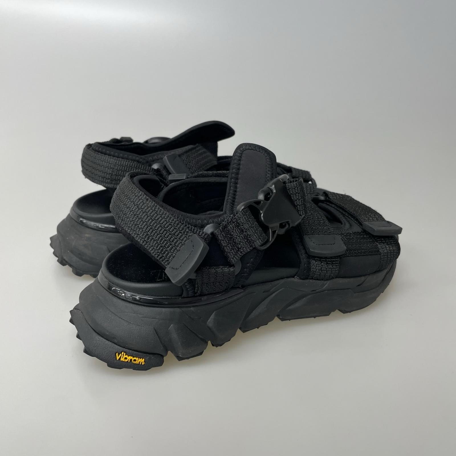 サンダル ZARA Vibram ハイキングサンダル 39-25.5 ブラック