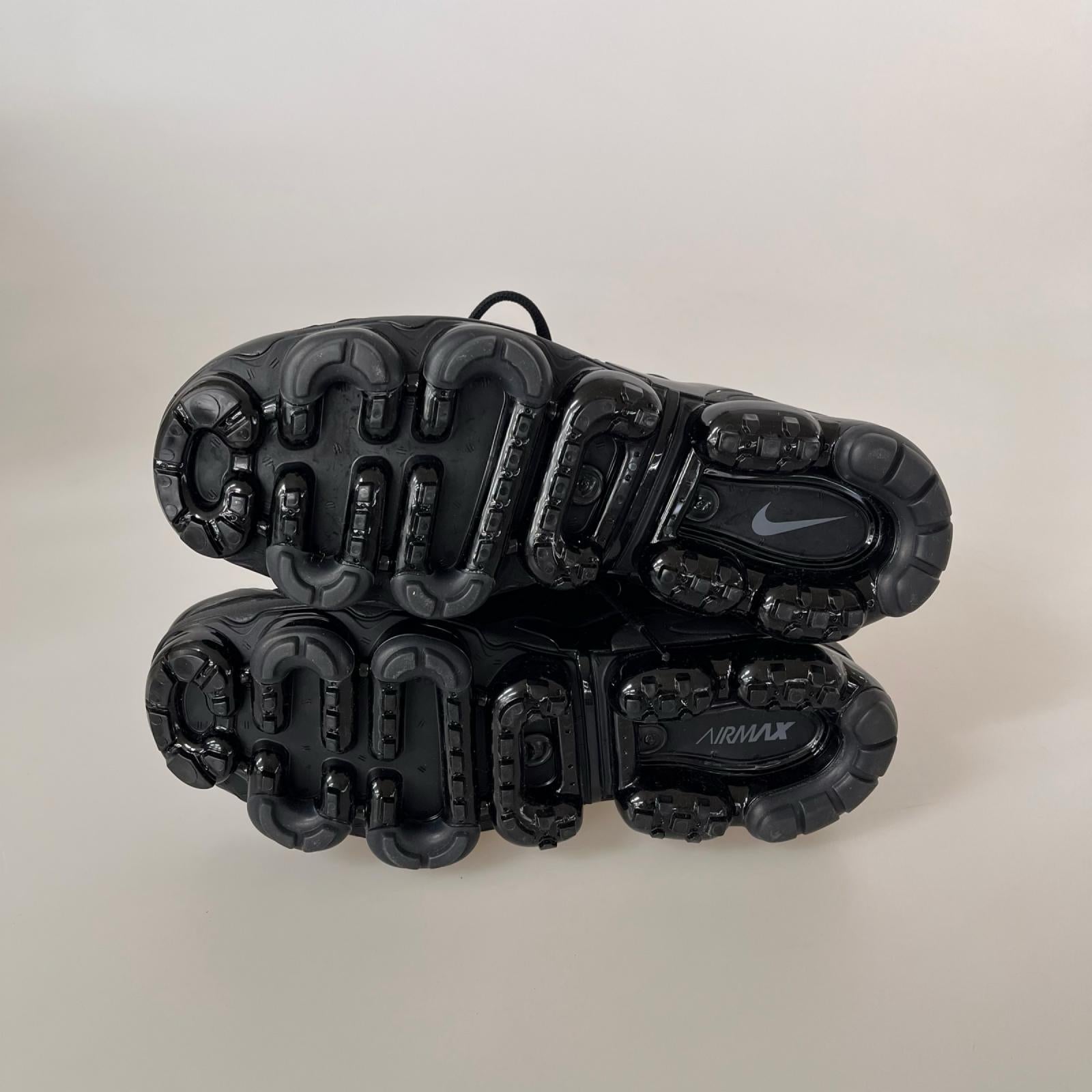 スニーカー Air Vapormax Plus 黒 27cm 27cm (US9 UK8 1/2 EU44) ブラック