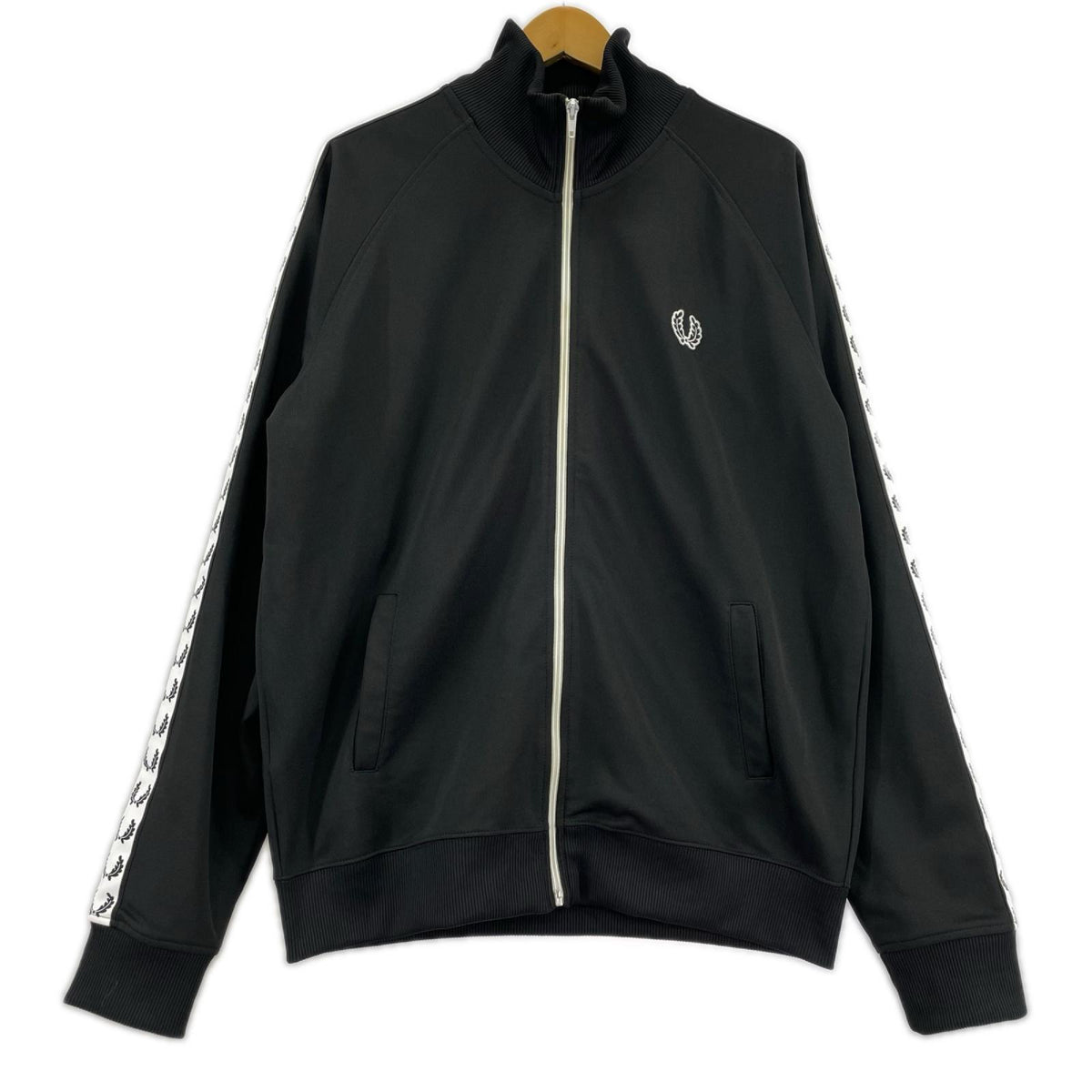 ジャケット ﾄﾗｯｸｼﾞｬｹｯﾄ　黒　L L ブラック