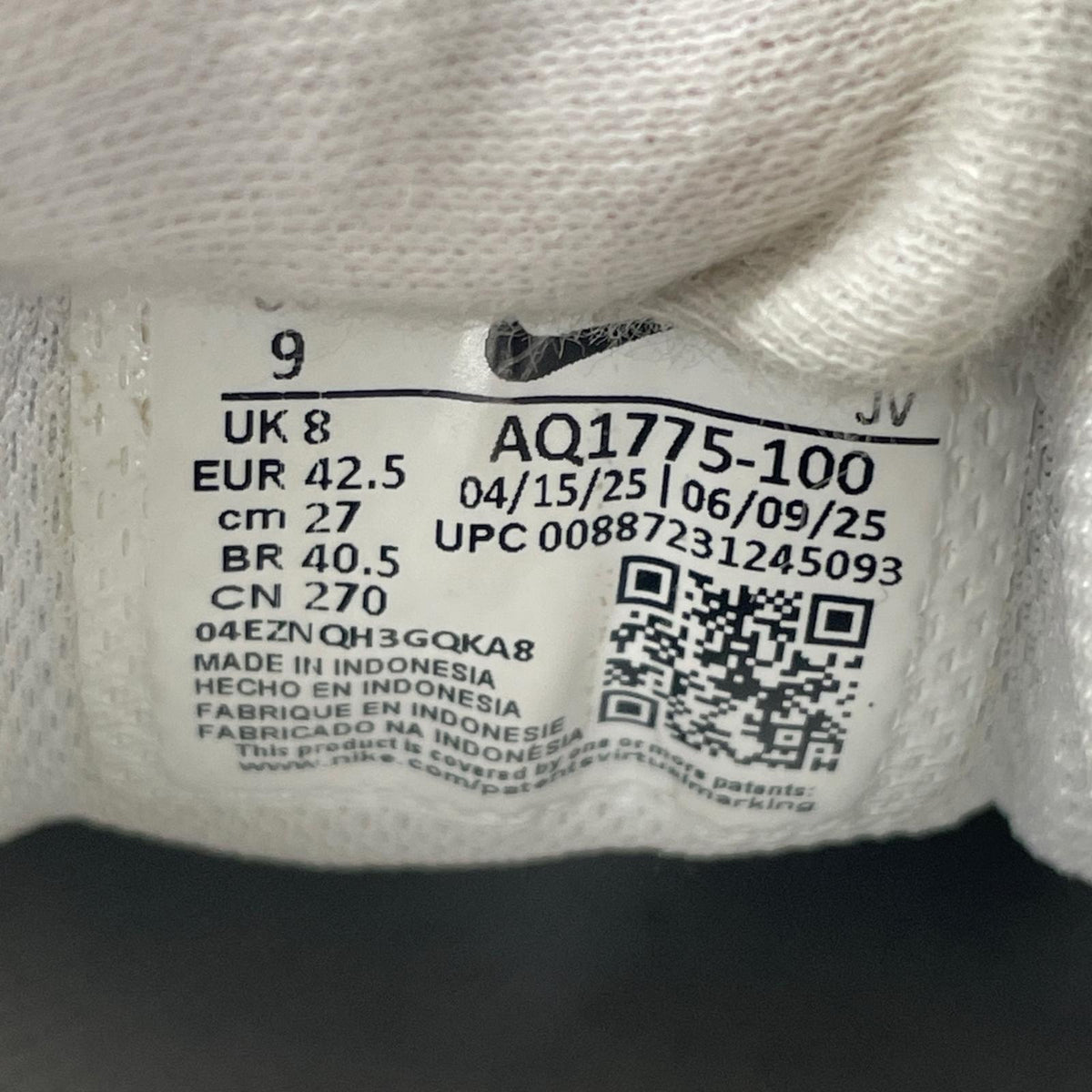 スニーカー 27.0ｃｍ AQ1775-100 27cm (US9 UK8 1/2 EU44) ホワイト