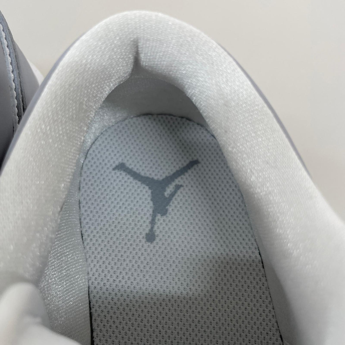 スニーカー DC0774-105 AIR JORDAN ｸﾞﾚｰ (24.5) 24.5cm (US6 1/2 UK6 EU39) ホワイト