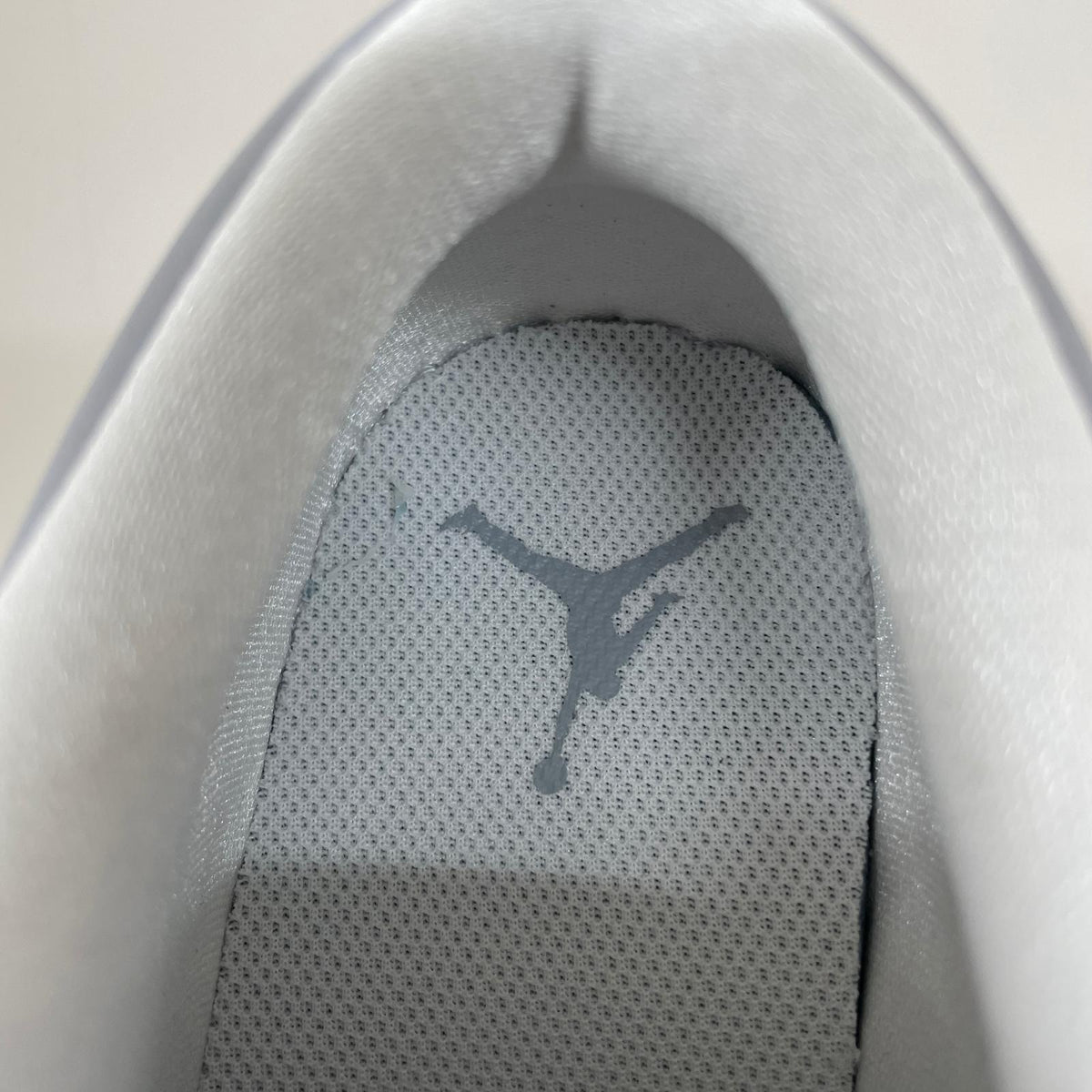 スニーカー DC0774-105 AIR JORDAN ｸﾞﾚｰ (24.5) 24.5cm (US6 1/2 UK6 EU39) ホワイト