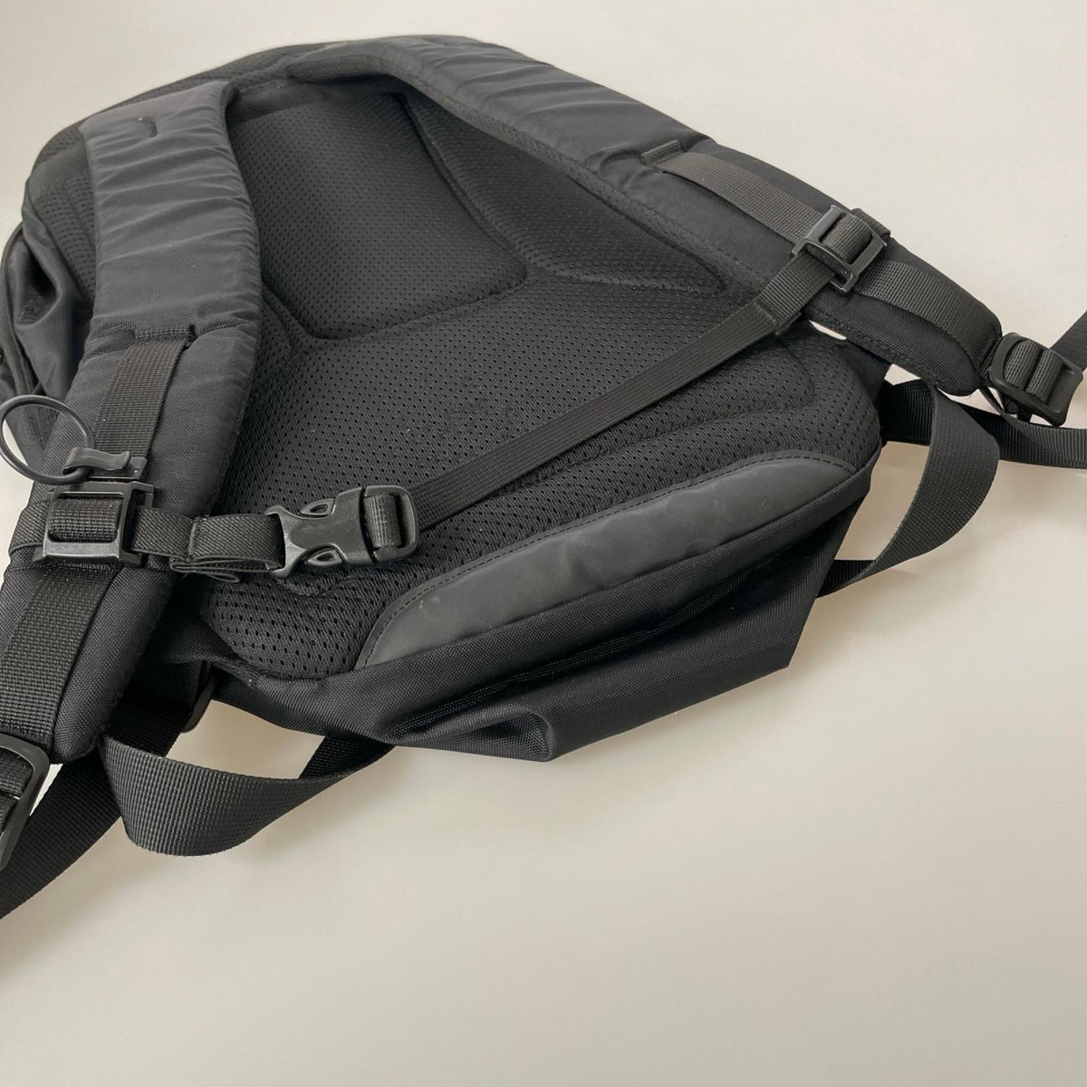 リュック・デイパック mantis 26L DAYPACK 黒 ブラック