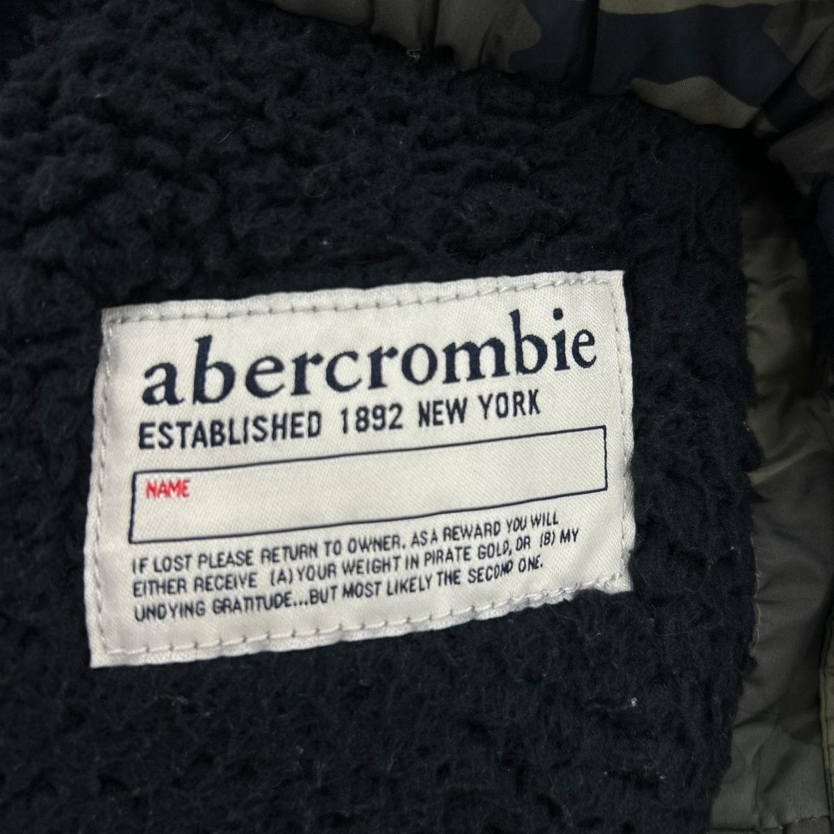 ダウンジャケット abercrombie kids 15/16 迷彩